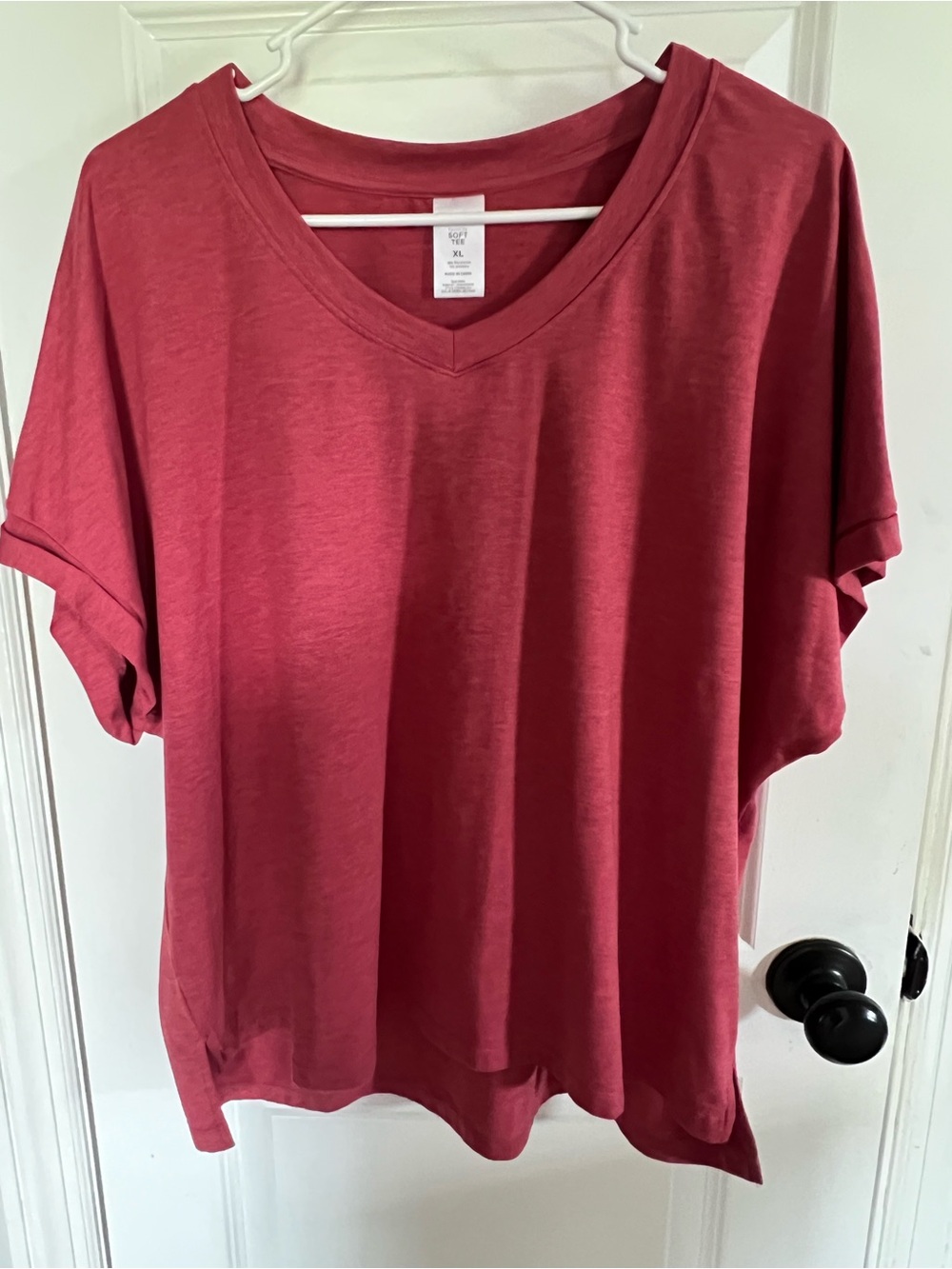 Relaxed V-Neck Short Sleeve Tee in Dusty Rose